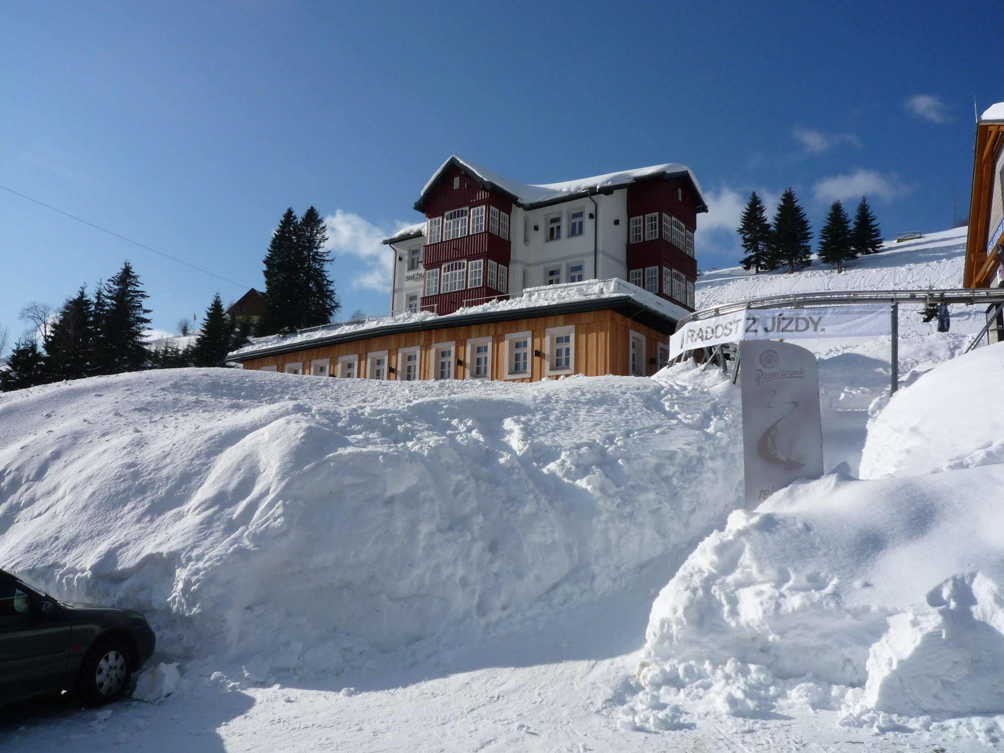 Snezka Residence Pec pod Snezkou Exterior photo